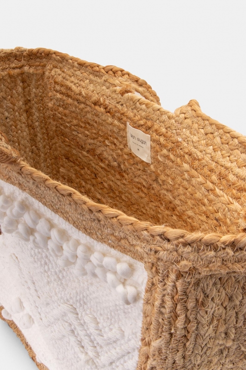 Straw bag with white detail