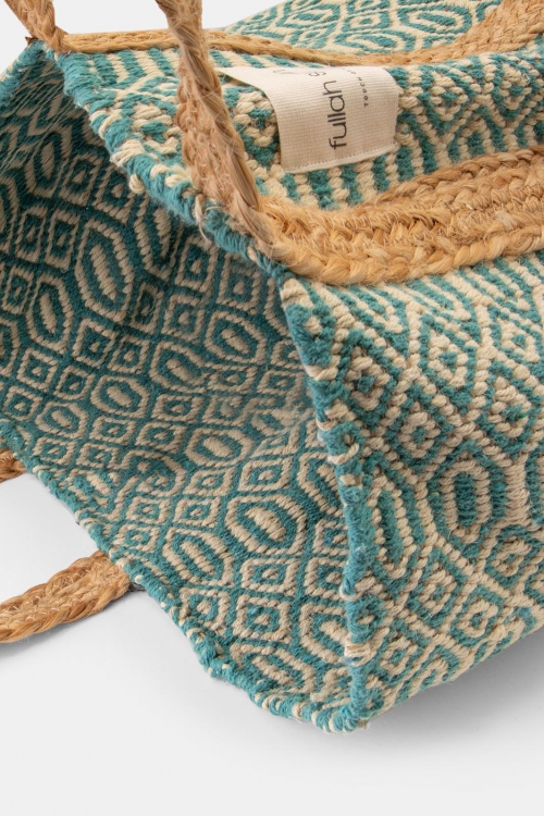 Τσάντα boho με σχέδιο σε χρωματική αντίθεση